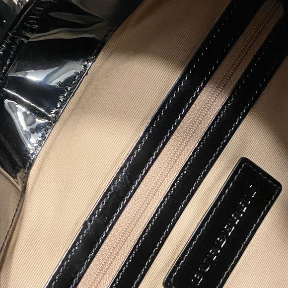 Burberry PVC and Patent Leather Brooke Hobo bag - Picture 2 of 4